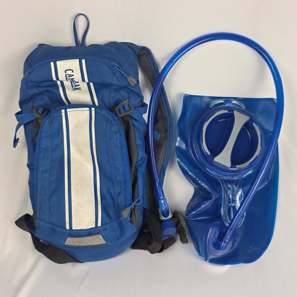 CamelBak Blue Hydration Pack Backpack with 1.5L 50oz Reservoir Bladder USED